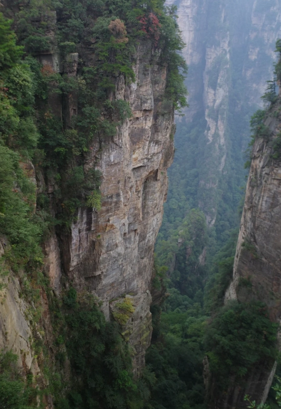 Hong Kong to Zhangjiajie flight Hong Kong to Zhangjiajie flight