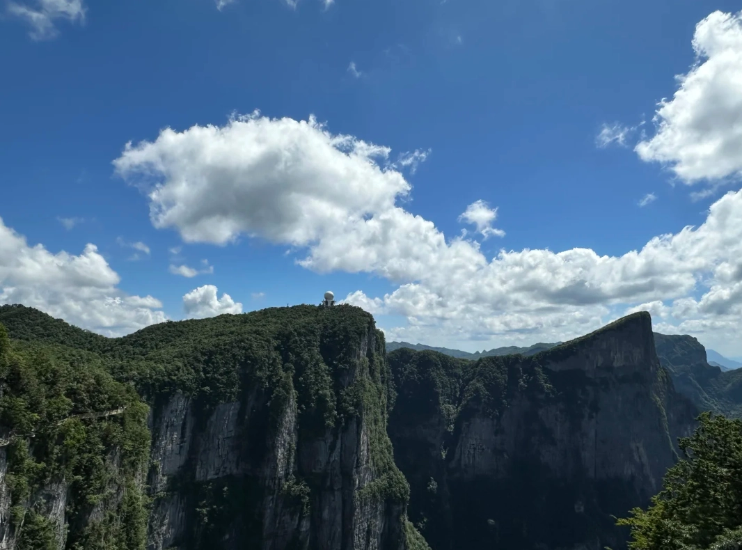 Zhangjiajie weather tips for travelers: When to go & what to pack