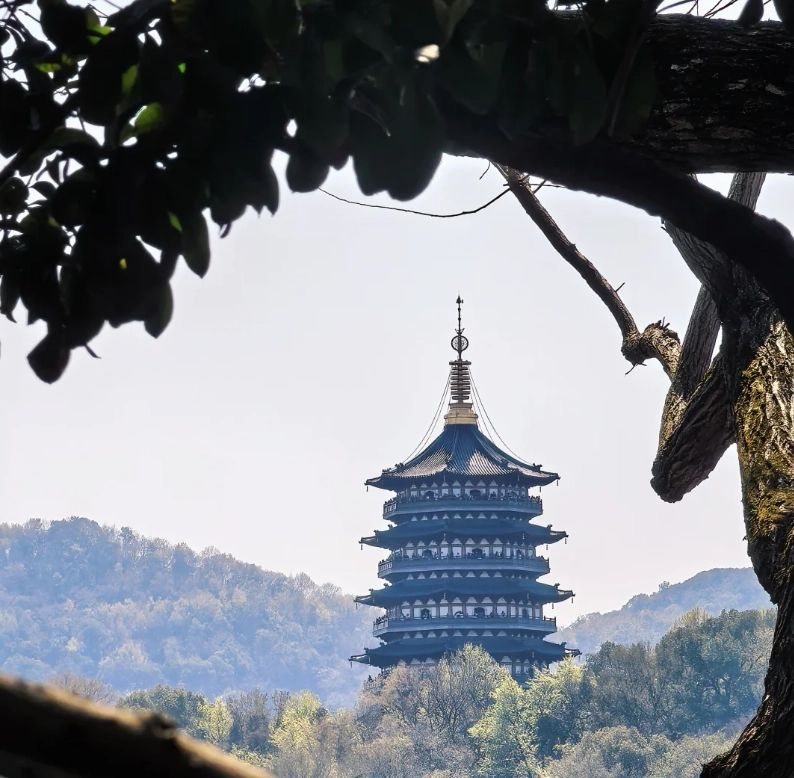 Beijing to Hangzhou Travel Route: Skip the Crowds & Save Money