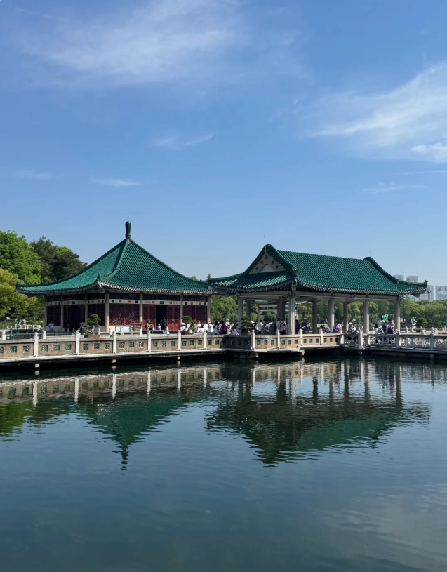 Photo of East Lake Scenic Area: East Lake bag size limits
