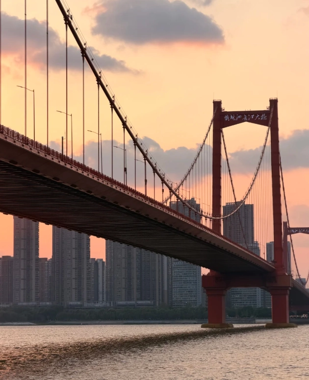 Wuhan Yangtze River Bridge Opening Hours: Best Times to Walk