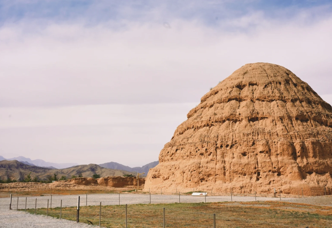 Yinchuan to Western Xia Imperial Tombs Yinchuan to Western Xia Imperial Tombs