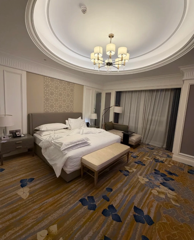 Where to Stay Near Zhenbeibao Western Film Studio: Top Areas & Hotels