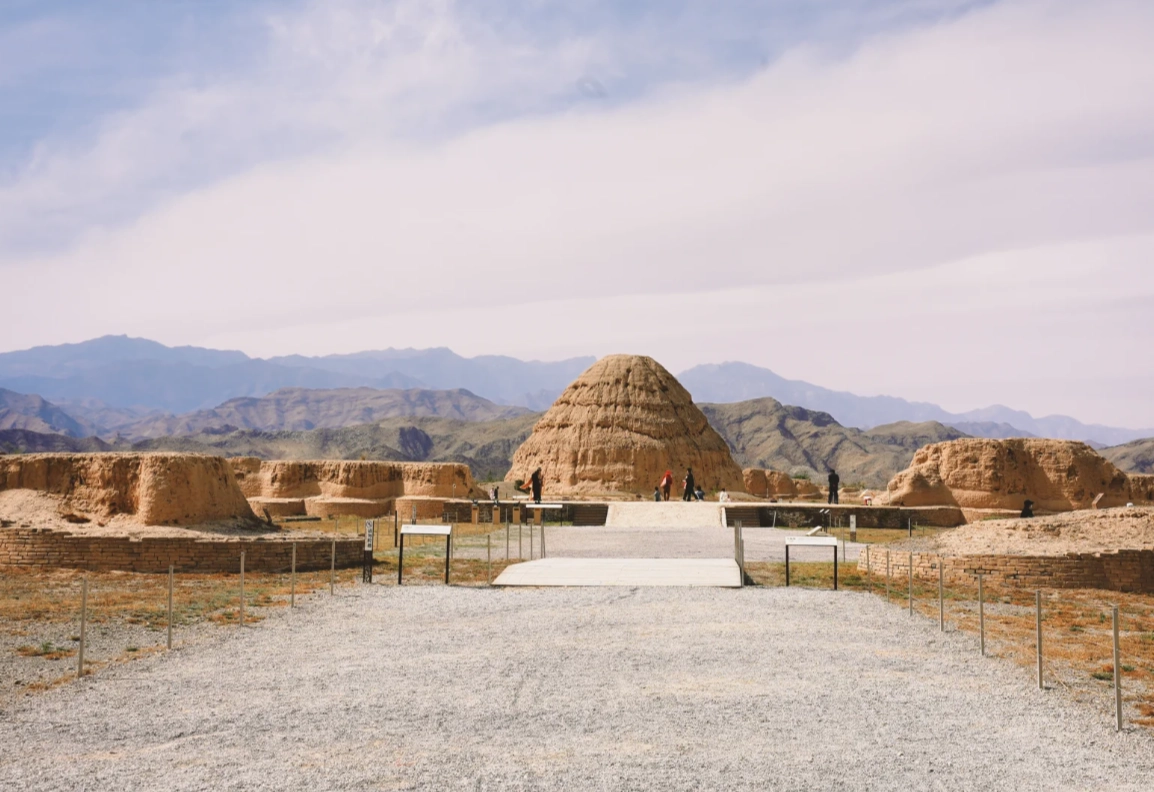 How to Get to Western Xia Imperial Tombs: 5 Transport Options