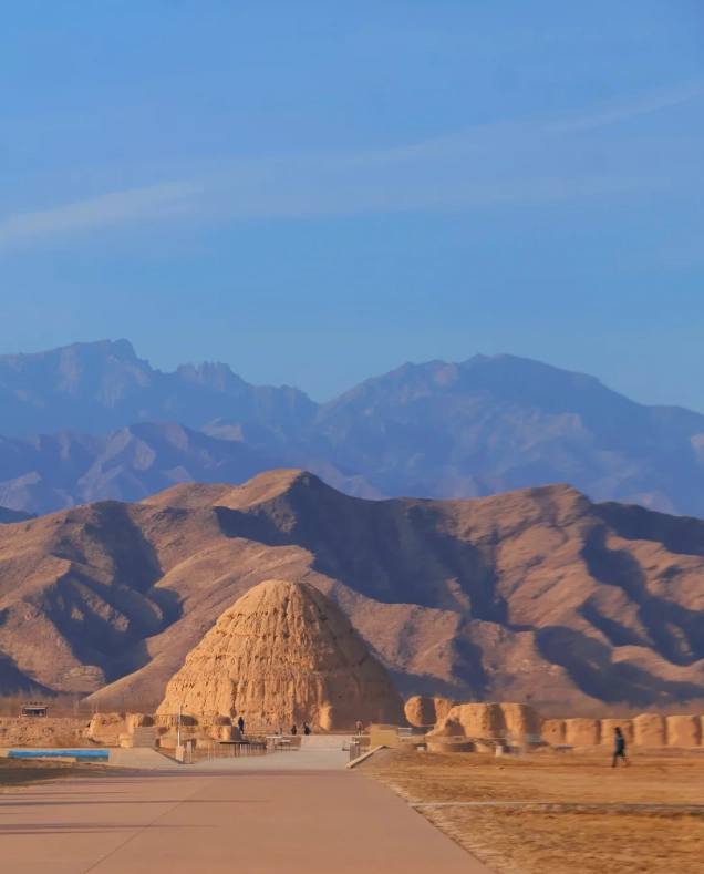 Western Xia Imperial Tombs bus 708 Western Xia Imperial Tombs bus 708