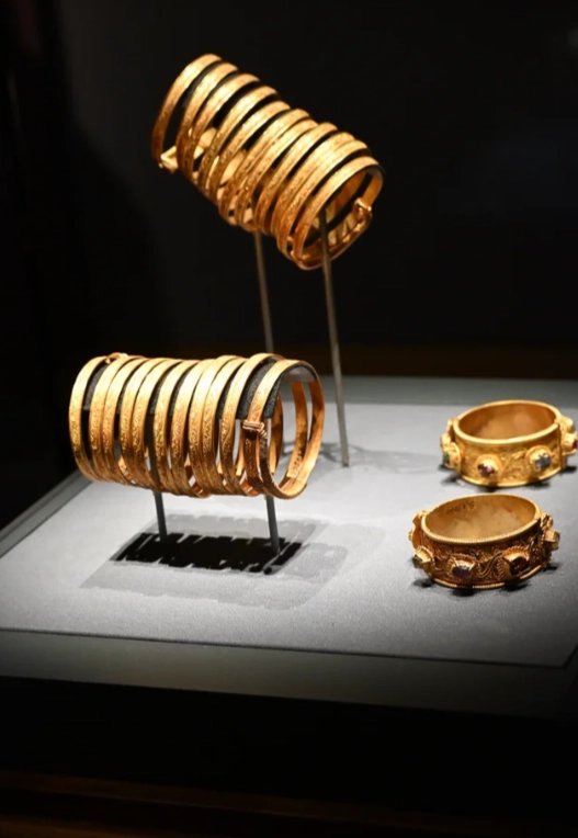 how to get from East Lake to Hubei Museum how to get from East Lake to Hubei Museum