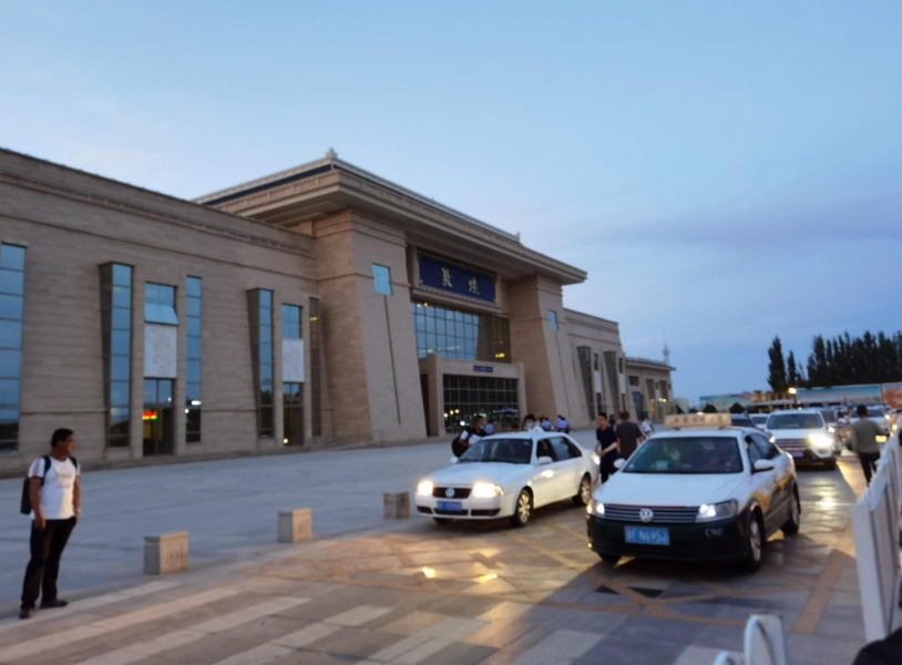 Dunhuang Railway Station to Mogao Caves Dunhuang Railway Station to Mogao Caves