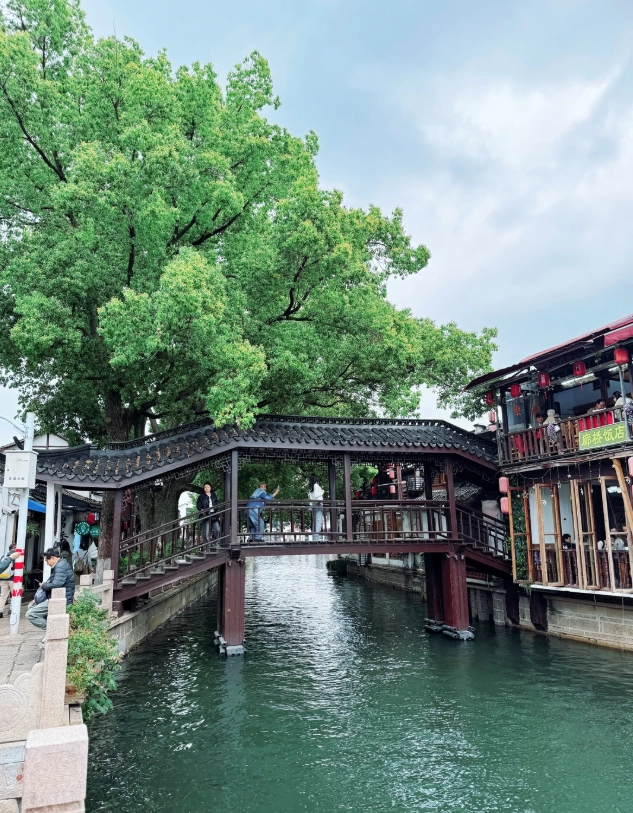 when is Zhujiajiao least crowded
