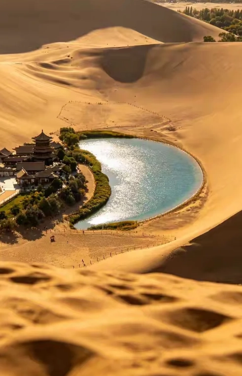 Photo of Mingsha Mountain and Crescent Lake: Crescent Lake Dunhuang admission