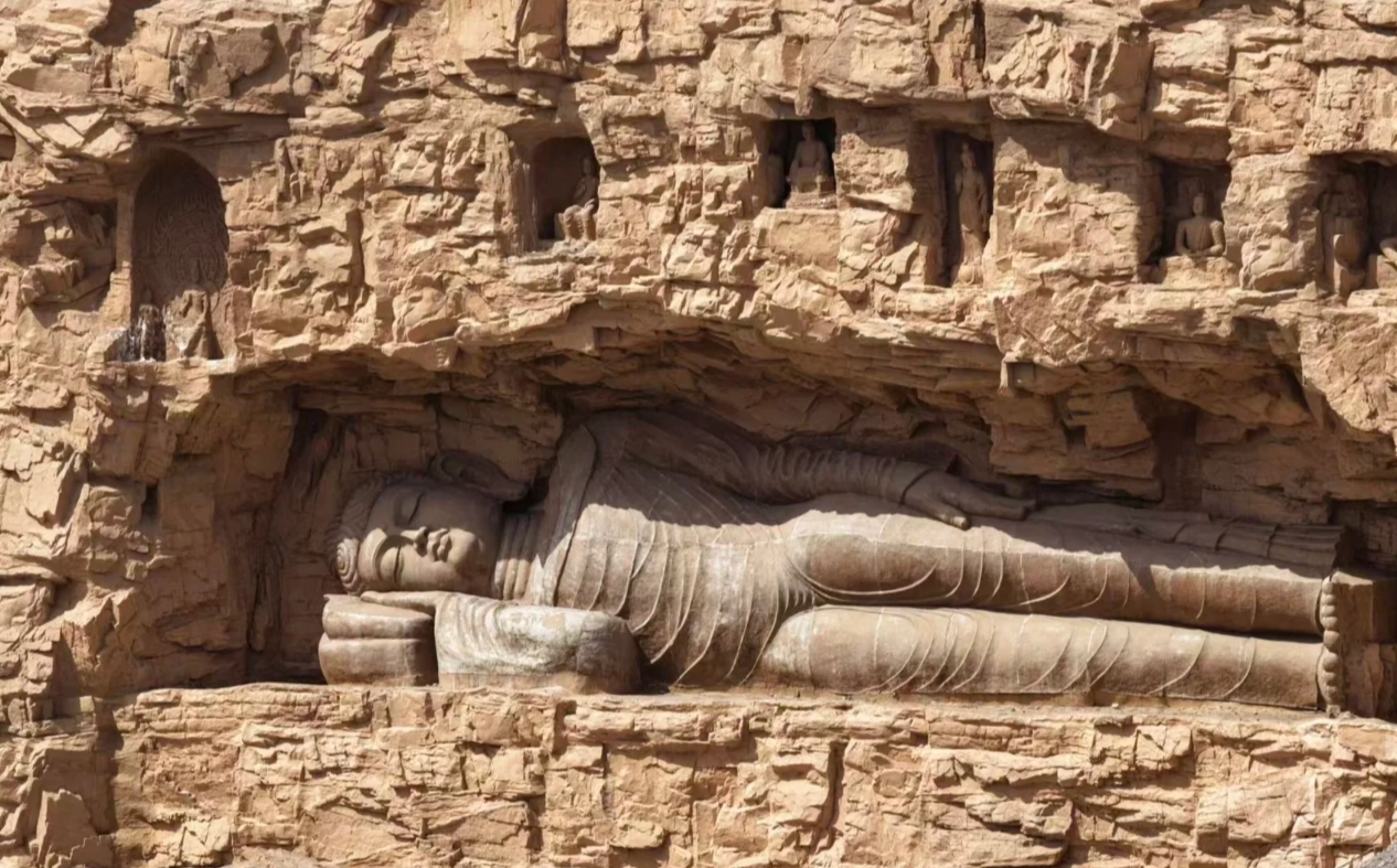 Mogao Caves layover Mogao Caves layover
