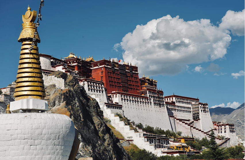 Lhasa Solo Female Travel: 7 Insider Tips for a Safe Trip