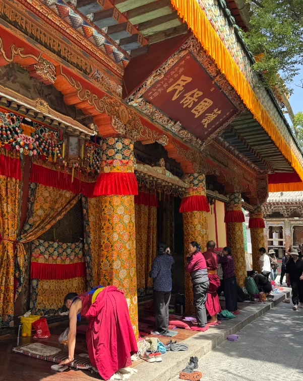 Kumbum Monastery rules