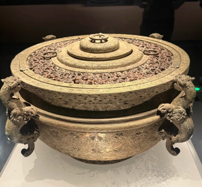 Wuhan museum guide