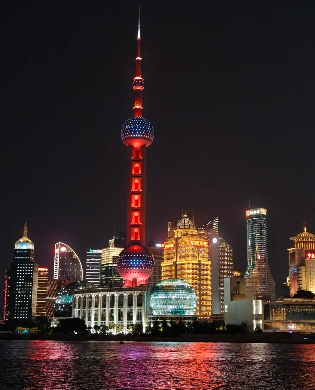 The Bund Lights Off Time: Avoid Missing the Shanghai Night View