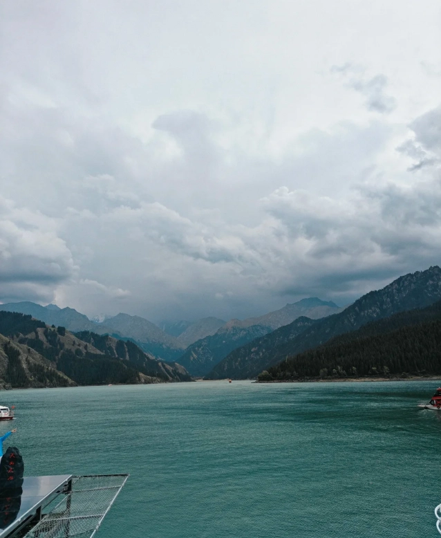 Photo of Heavenly Lake of Tianshan: heavenly lake best photo location