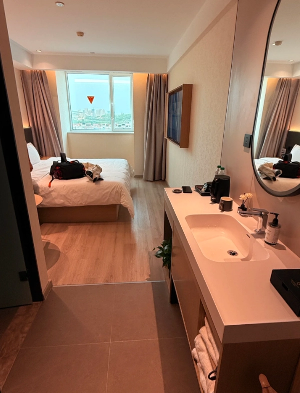 best hotels near Xinjiang Grand Bazaar best hotels near Xinjiang Grand Bazaar