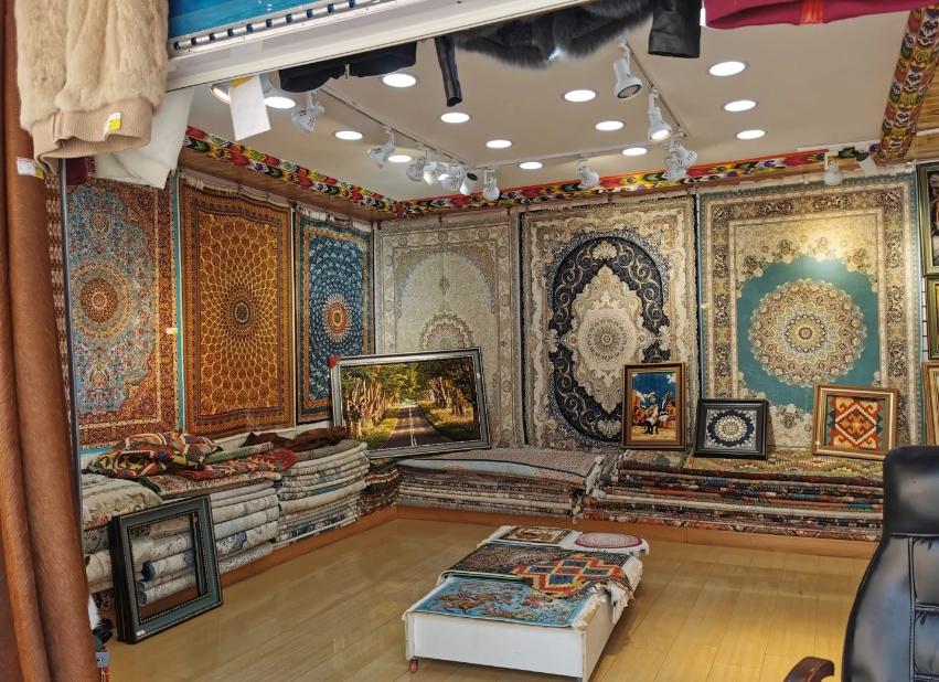 Xinjiang Grand Bazaar opening hours