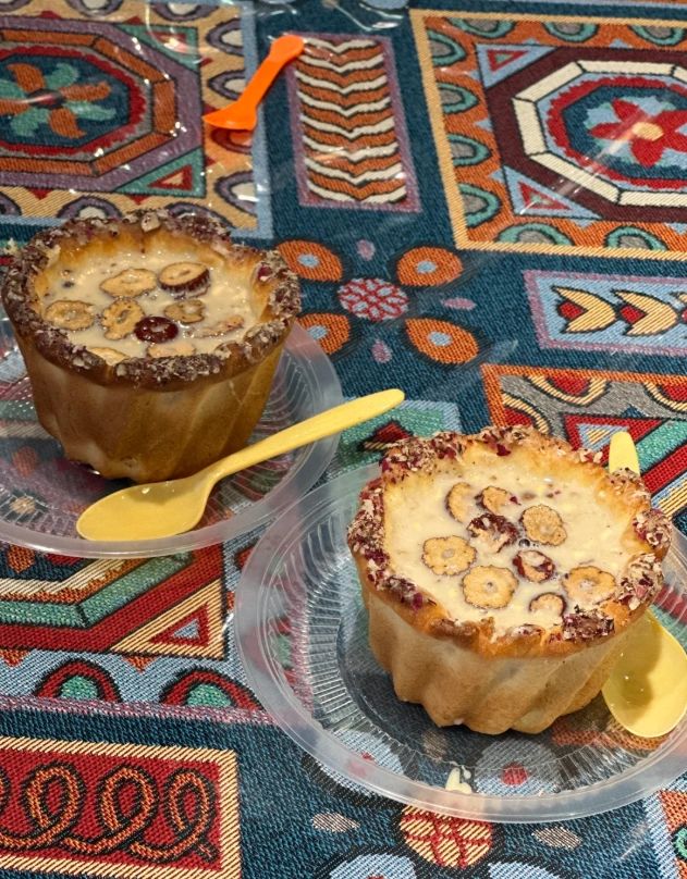 bargaining at Xinjiang Bazaar