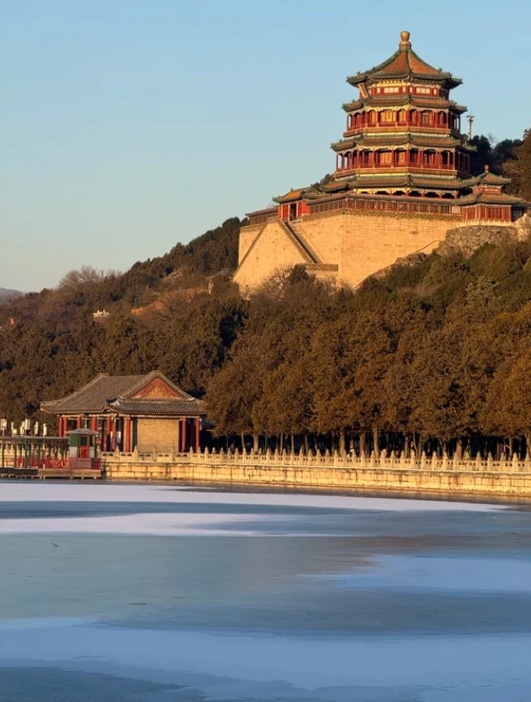 Summer Palace vs Forbidden City Summer Palace vs Forbidden City