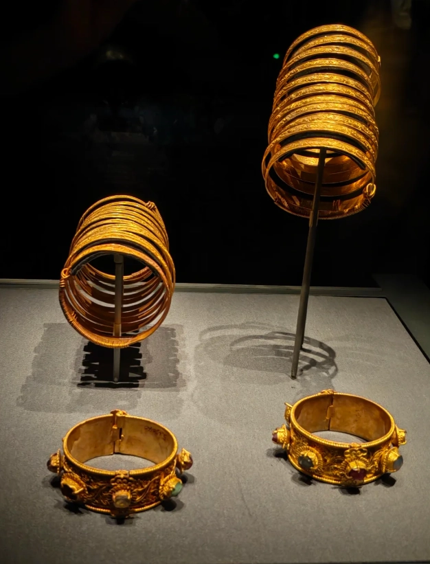 Hubei Provincial Museum taxi tips