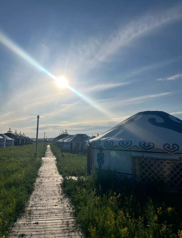 Where to Stay Near Hulunbuir Grassland: 5 Best Bases & My Honest Picks