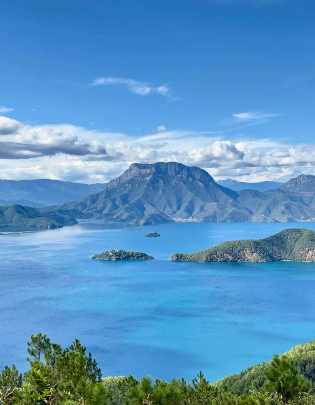 Lugu Lake travel guide Lugu Lake travel guide