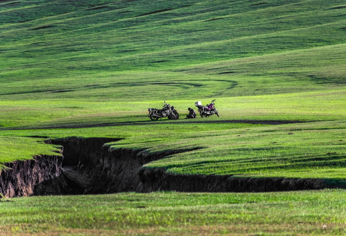 Hulunbuir Must-Visit Places: Grasslands, Lakes & Nomad Life