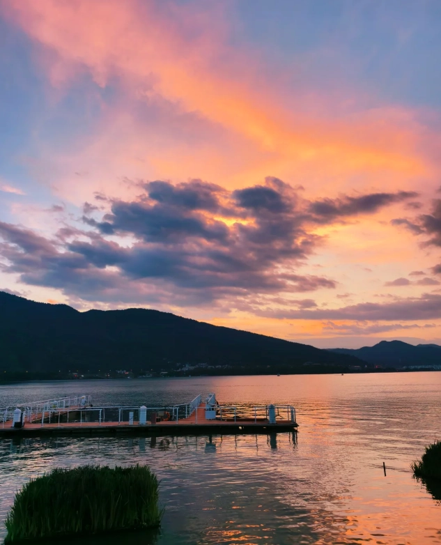 Dianchi Lake sightseeing Dianchi Lake sightseeing