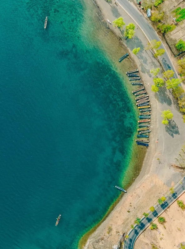 lugu lake opening hours