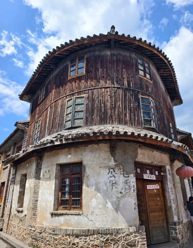 Best Time to Visit Xizhou Ancient Town: Avoid Crowds & Heat