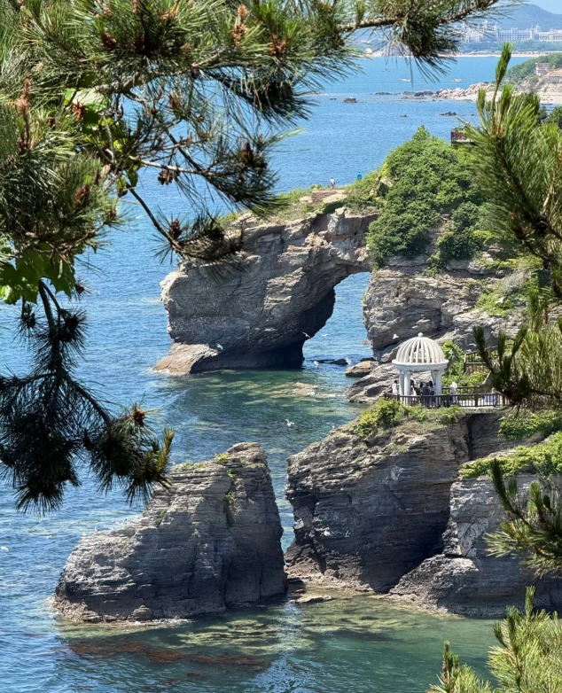 Golden Pebble Beach National Geopark Photography Spots: Best Times & Secret Angles