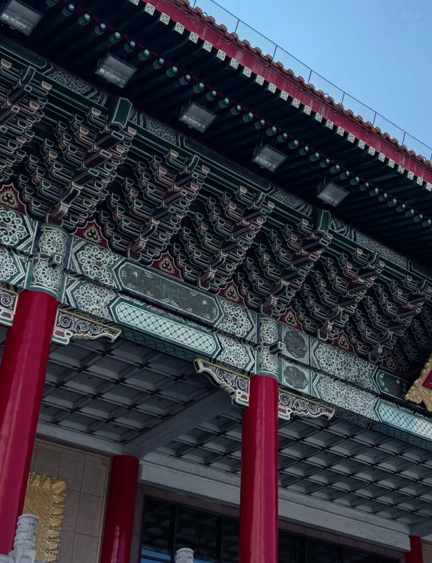 Photo of Chiang Kai-shek Memorial Hall: Chiang Kai-shek Memorial Hall public transport