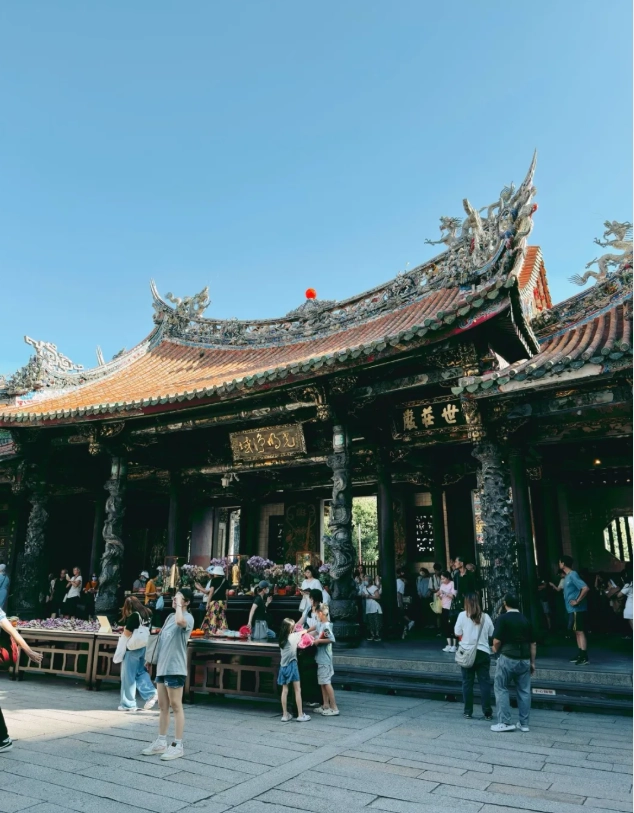 Photo of Longshan Temple: Longshan Temple Taipei