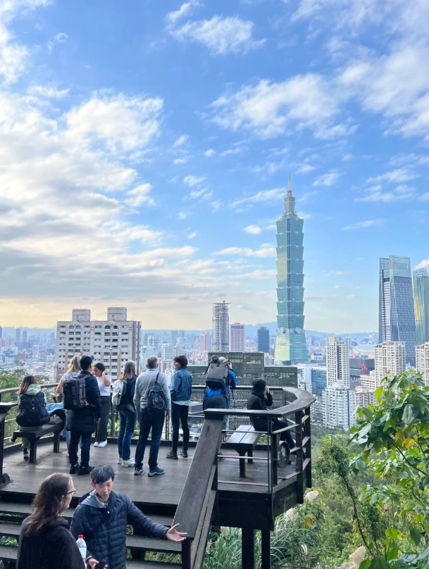 Photo of Elephant Mountain: Elephant Mountain crowds