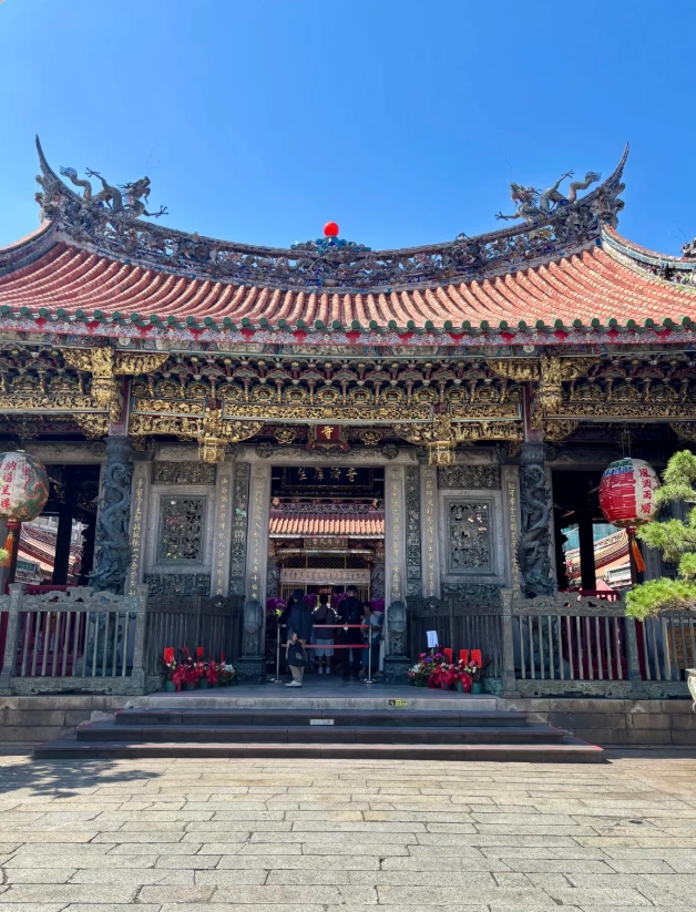 Photo of Longshan Temple: how to visit Longshan Temple