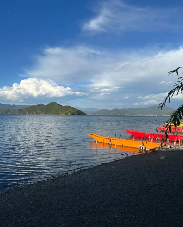 lugu lake english