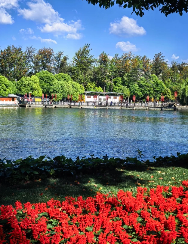 How to Get to Green Lake Park: 3 Fastest Routes from Kunming Airport