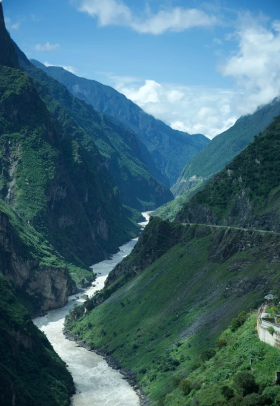 How Long to Spend at Tiger Leaping Gorge: My Expert Timeline