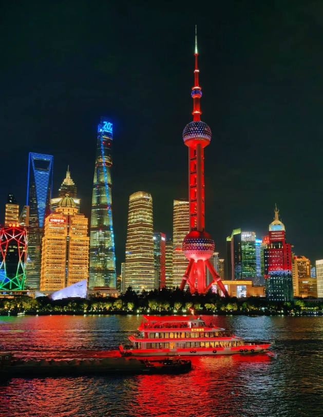the bund crowd times the bund crowd times