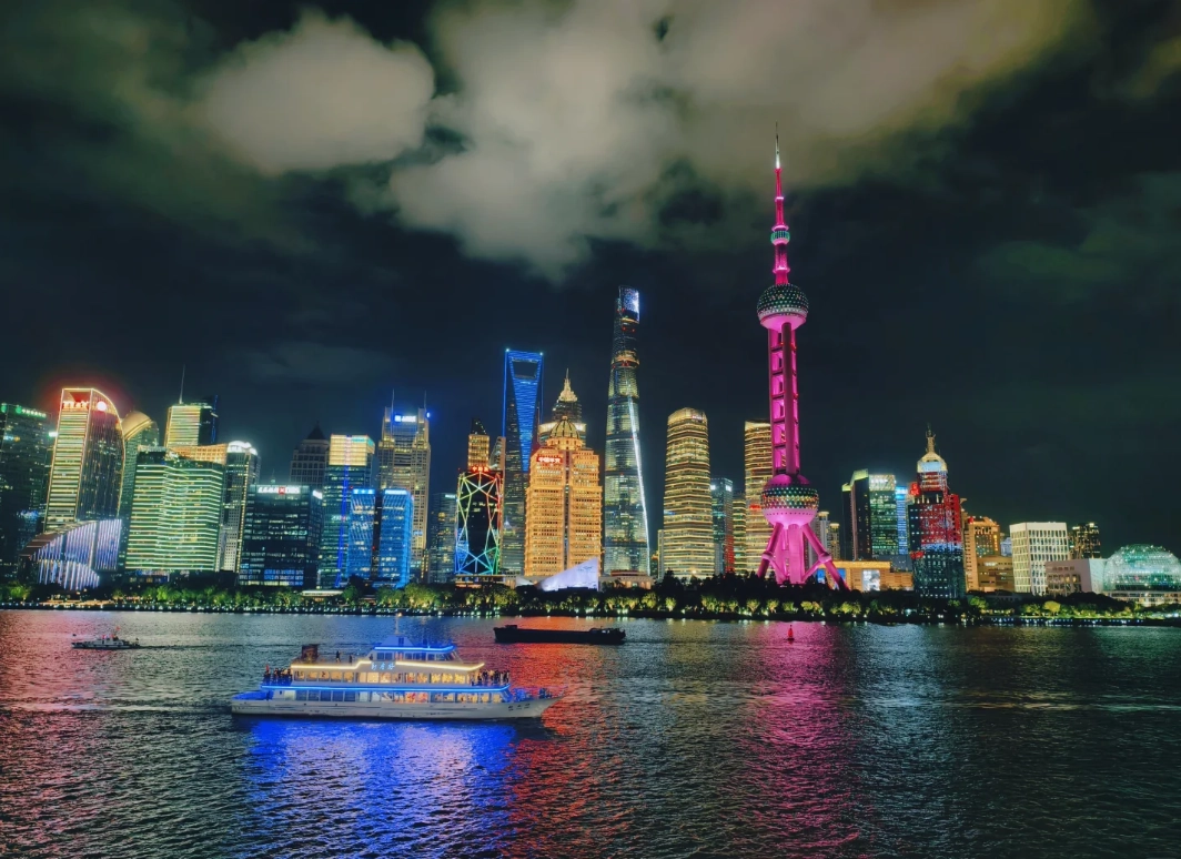 Best Time of Day to Visit The Bund: Beat Crowds & Get Perfect Photos