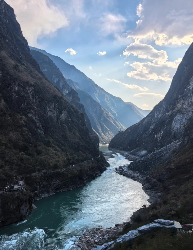 Tiger Leaping Gorge Guided Tour: How to Skip Crowds & Save Money