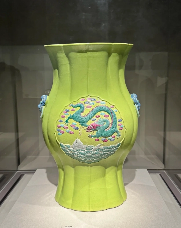 how to visit National Palace Museum