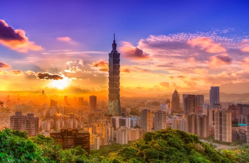 Taipei Travel Guide: Avoid Crowds & Eat Like a Local