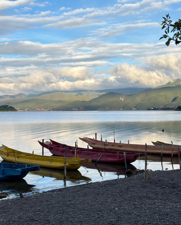 Lugu Lake accommodation Lugu Lake accommodation