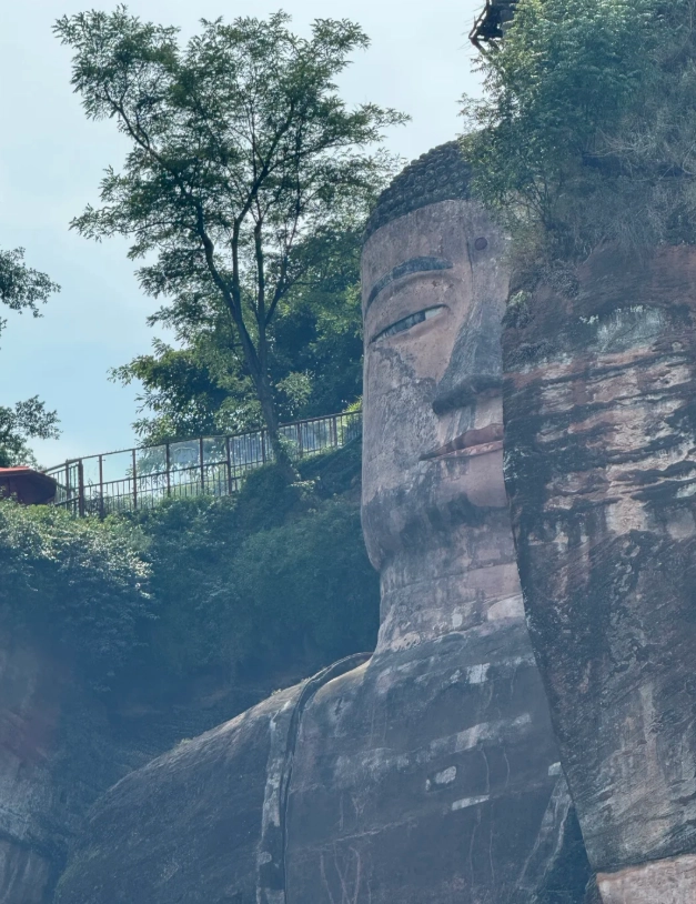 Leshan Giant Buddha English Guide: Avoid Crowds & Book Tickets