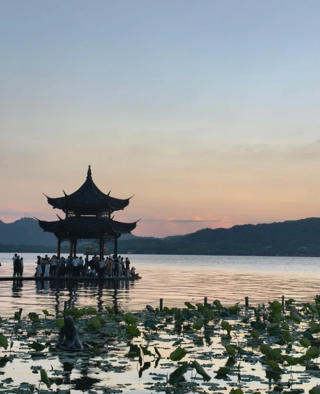 West Lake boat tickets
