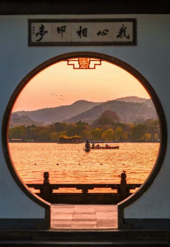 Hangzhou airport to West Lake
