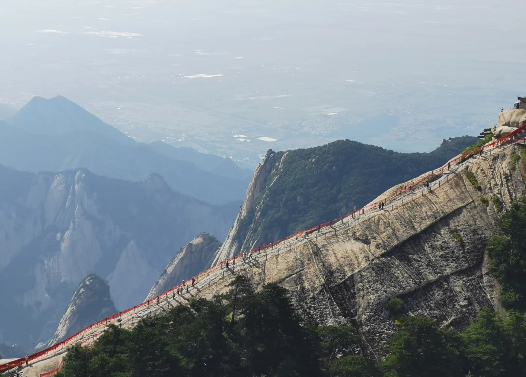 Mount Hua map: Navigate Trails Like a Pro