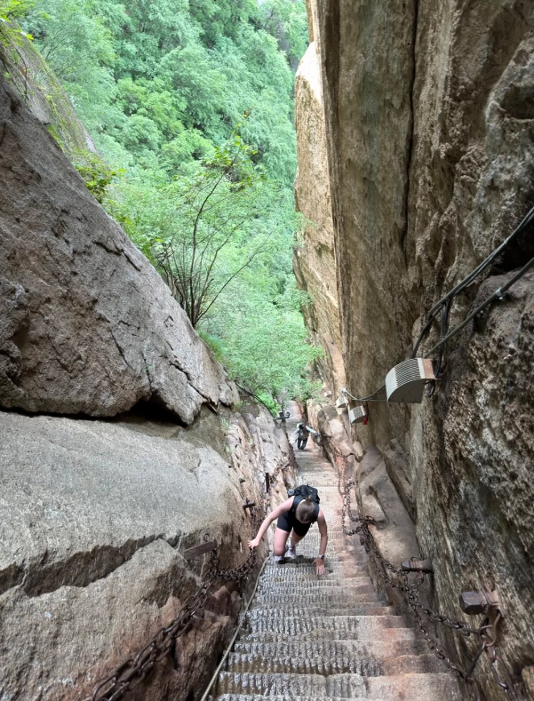 Mount Hua English guide Mount Hua English guide