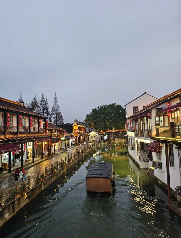 Zhujiajiao Water Town photo locations Zhujiajiao Water Town photo locations